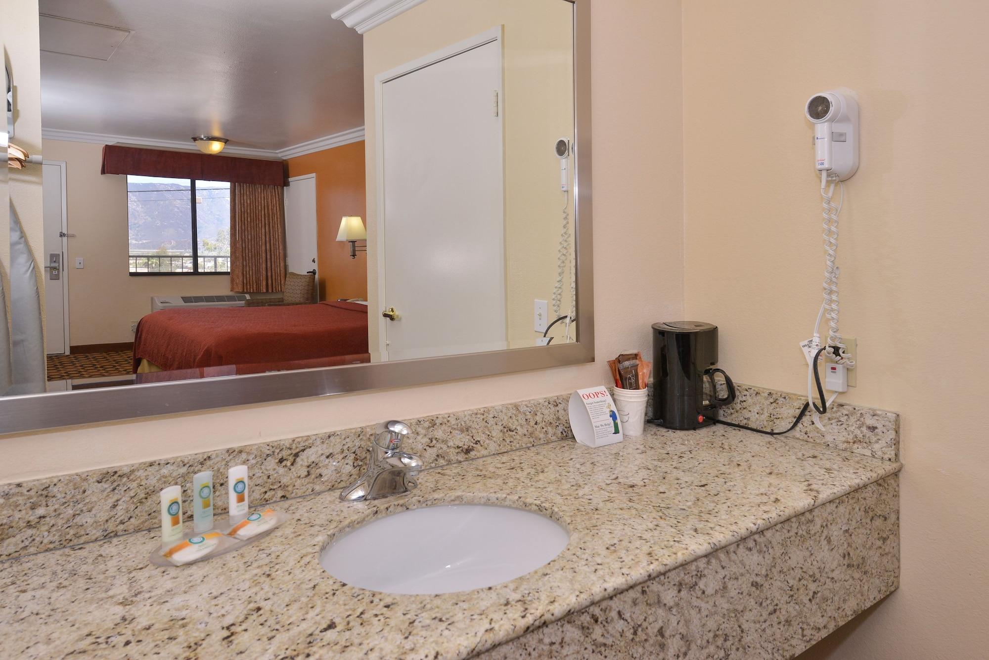 Quality Inn Lake Elsinore I-15 Экстерьер фото