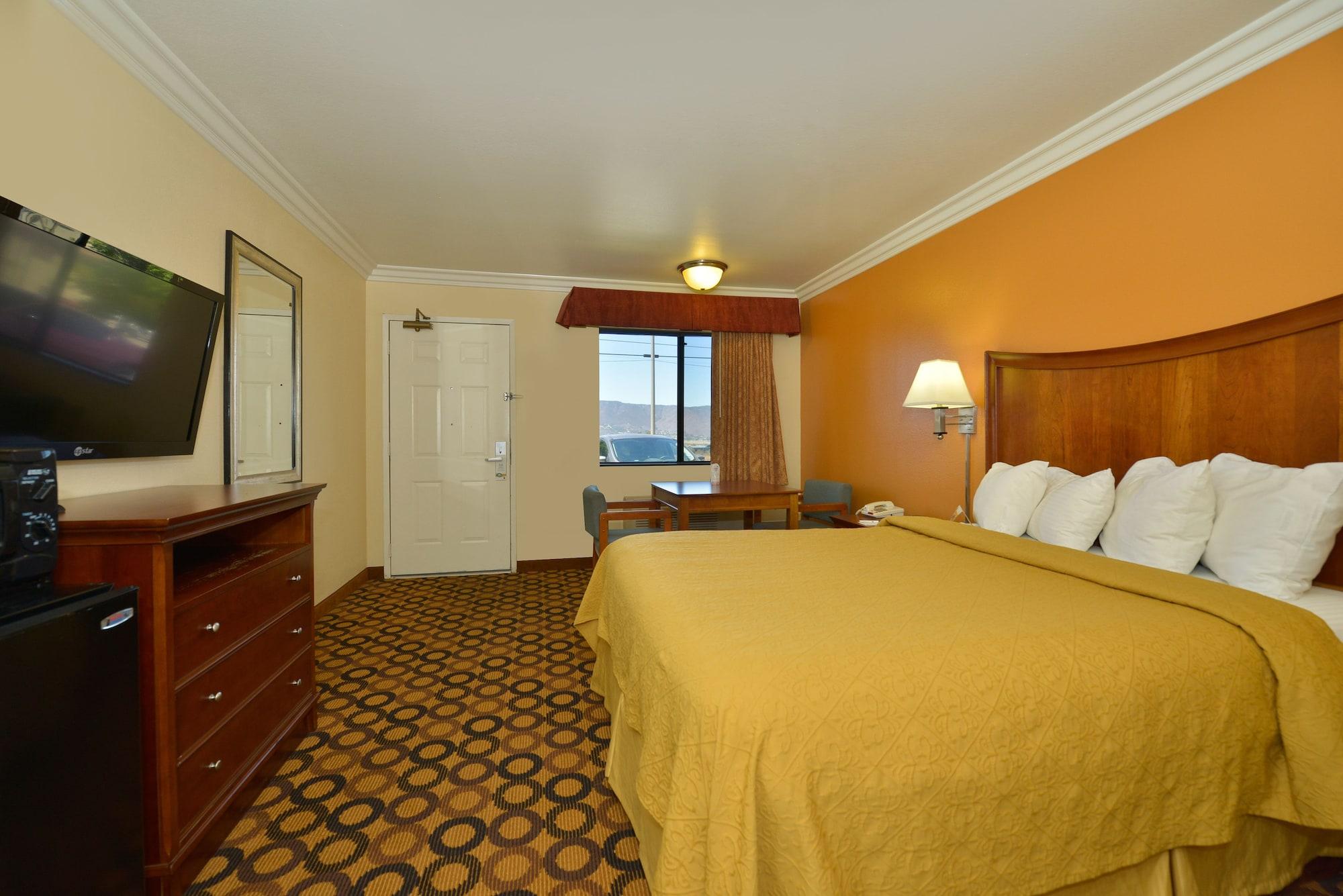 Quality Inn Lake Elsinore I-15 Экстерьер фото