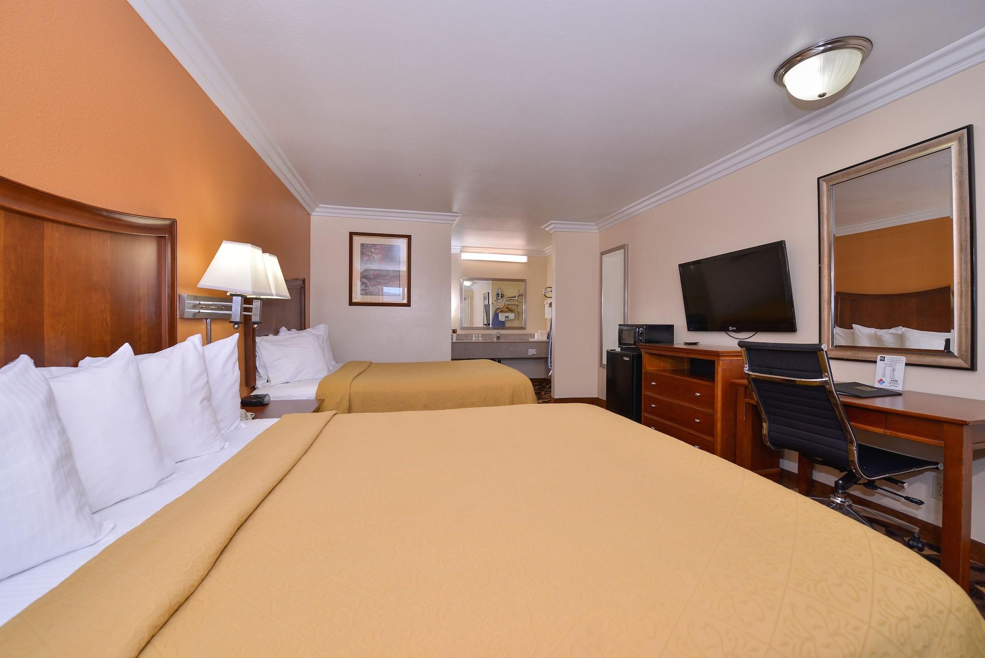 Quality Inn Lake Elsinore I-15 Экстерьер фото