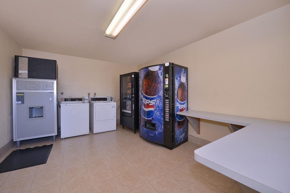 Quality Inn Lake Elsinore I-15 Экстерьер фото