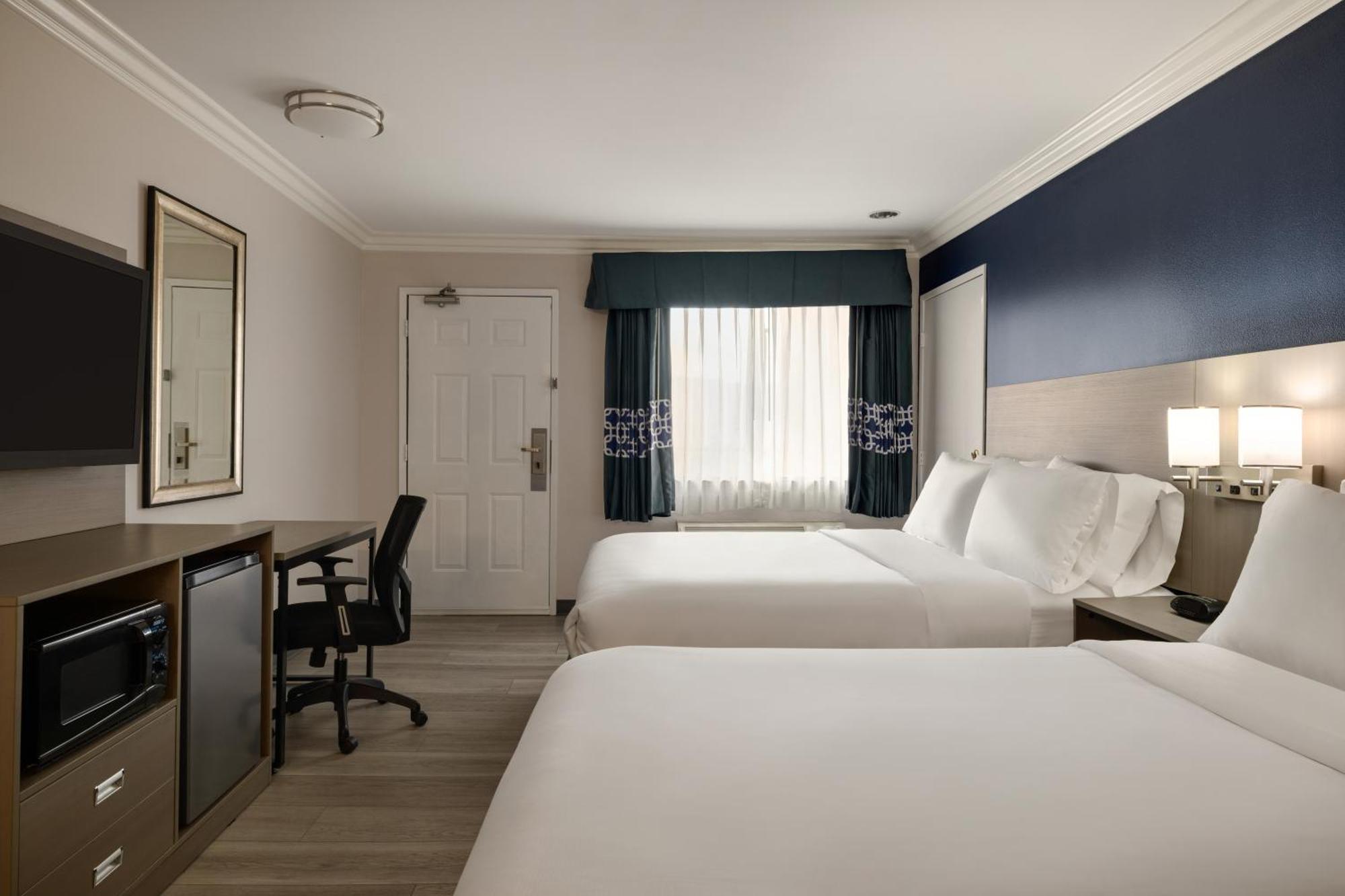 Quality Inn Lake Elsinore I-15 Экстерьер фото